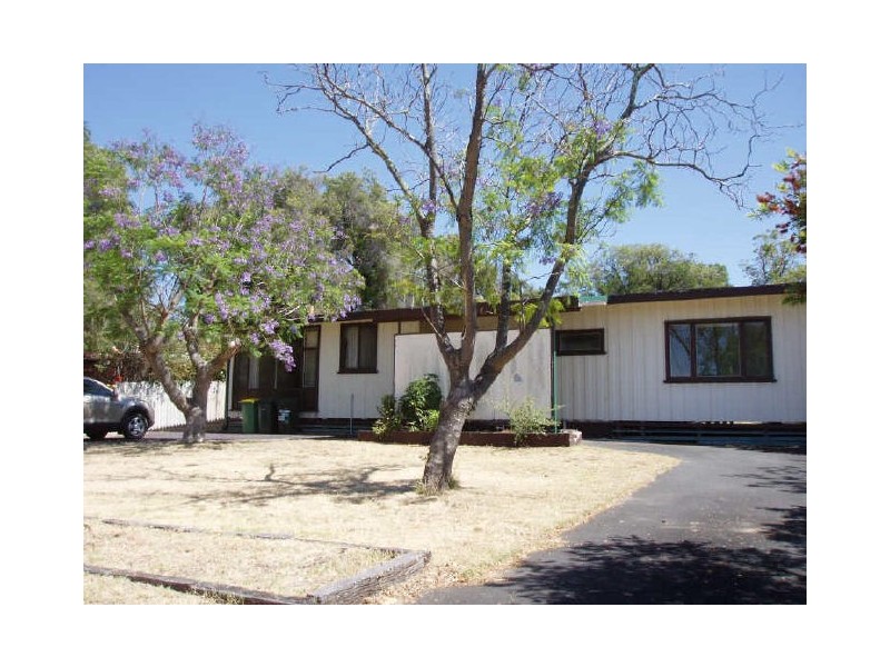 8 Timperley Road, Bunbury WA 6230