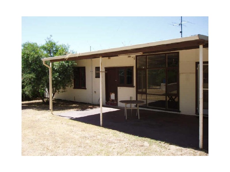 8 Timperley Road, Bunbury WA 6230