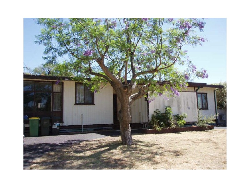 8 Timperley Road, Bunbury WA 6230