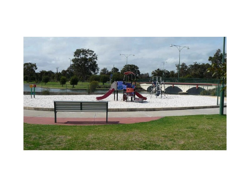 7 Denebola Drive, Australind WA 6233