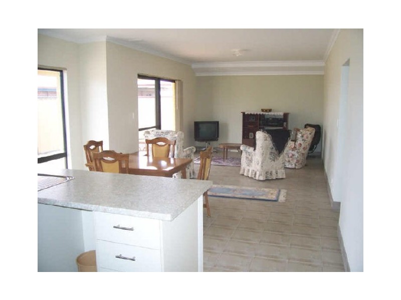 11c Elmbank Close, South Bunbury WA 6230