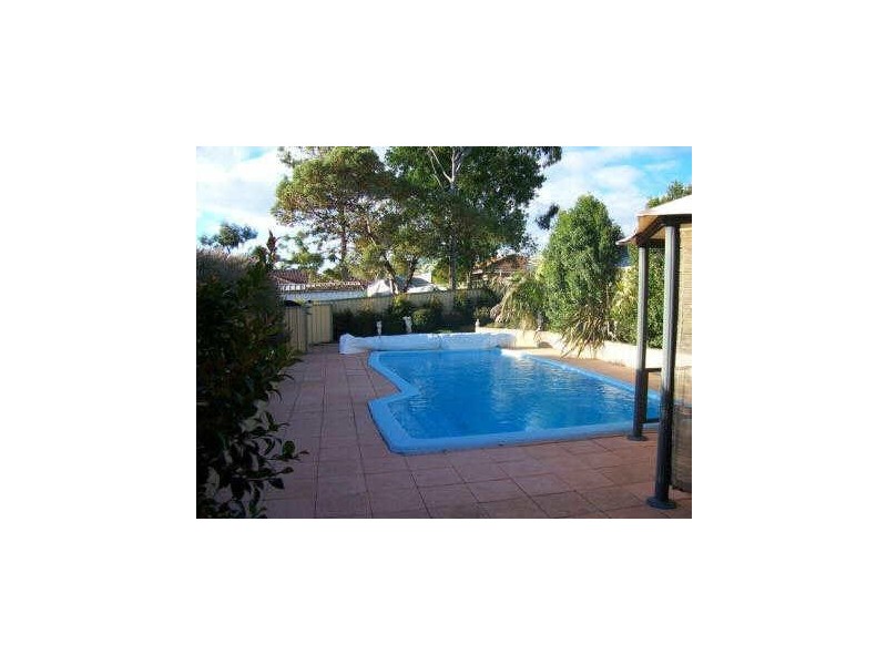 8 Crews Court, Bunbury WA 6230