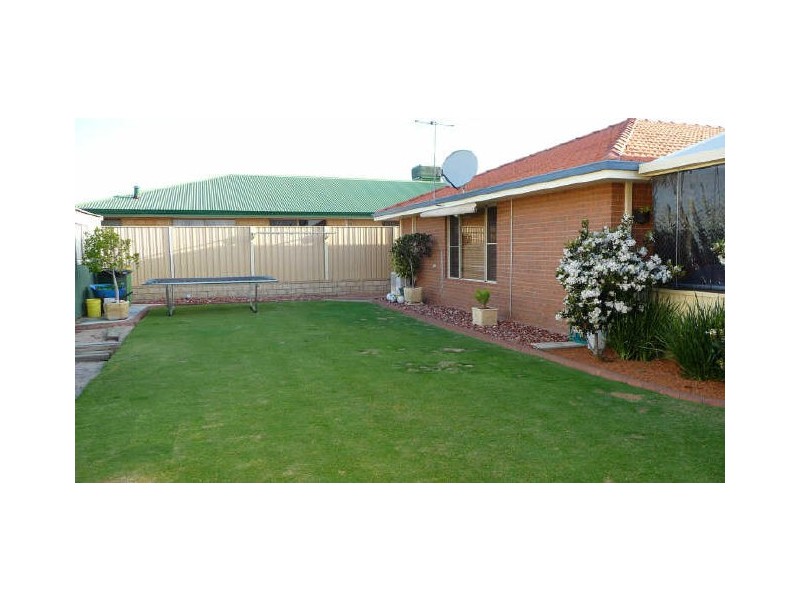 17 Leake Street, Eaton WA 6232