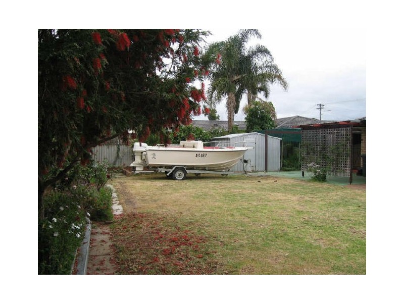 19 Montgomery Drive, Eaton WA 6232