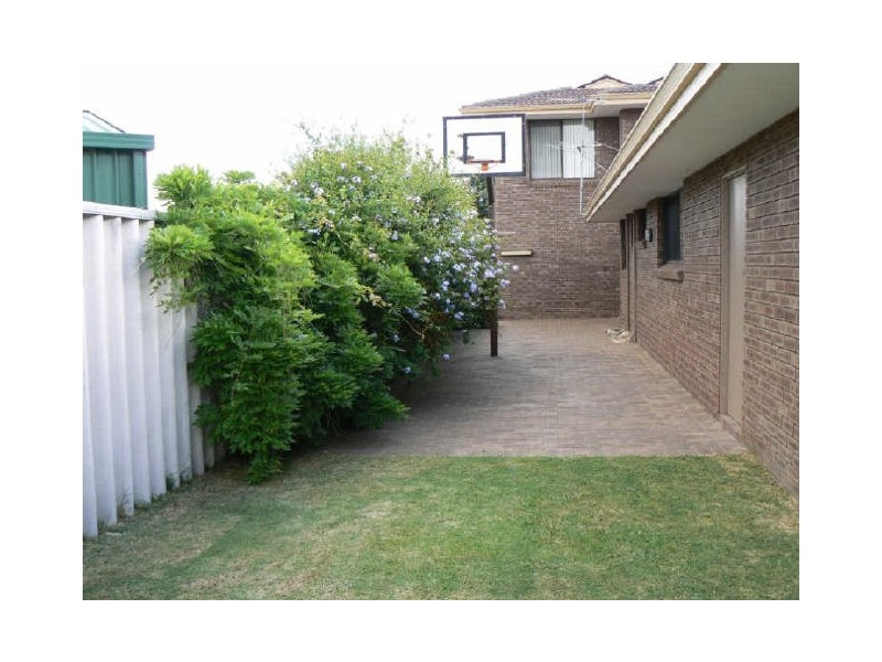 8 Buckton Place, Australind WA 6233