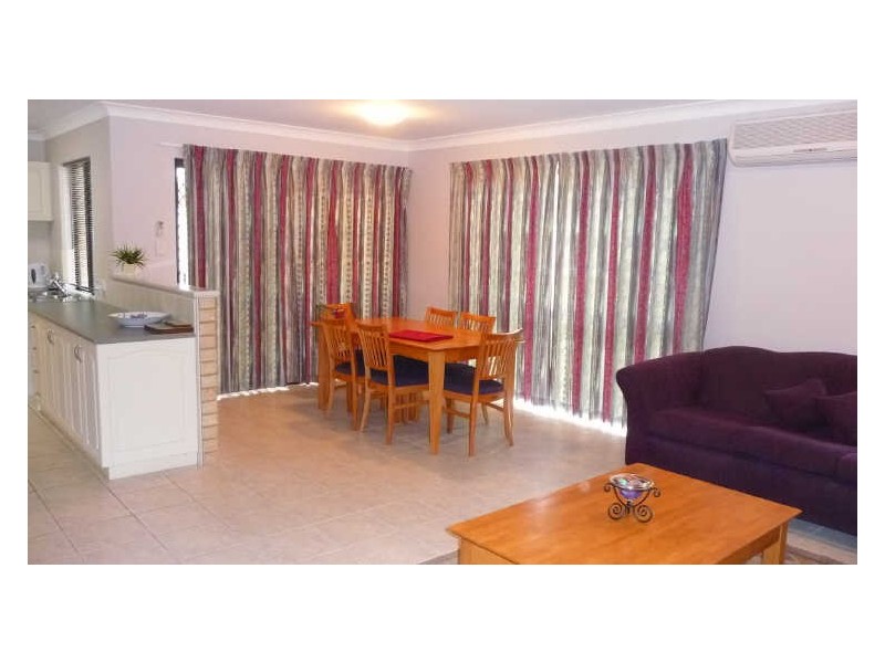 4/1 Curtis Street, Dunsborough WA 6281