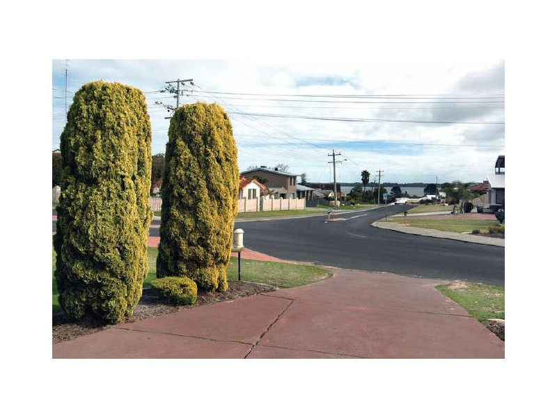 40 Barnes Avenue, Australind WA 6233