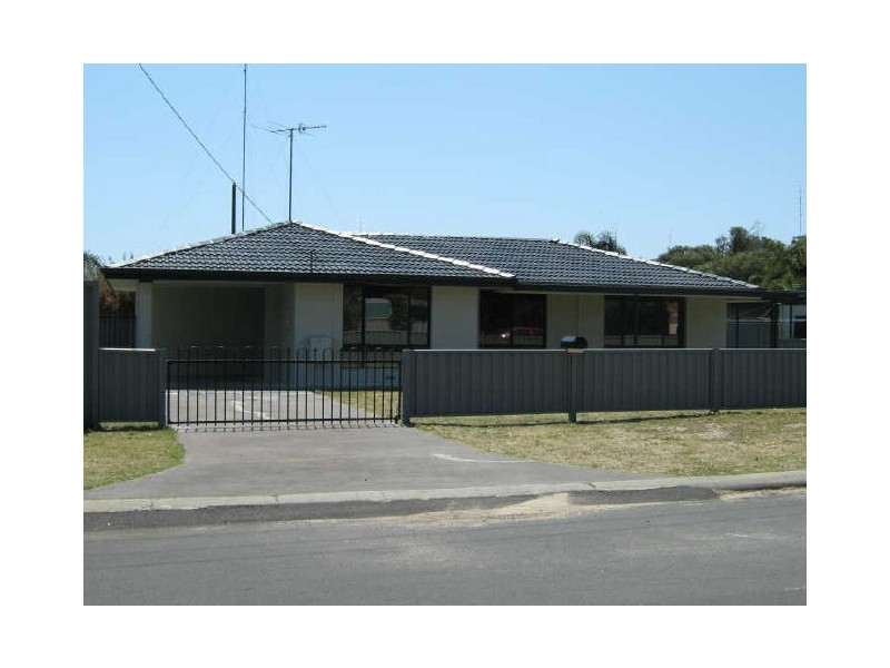 13 Lucy Victoria Avenue, Australind WA 6233