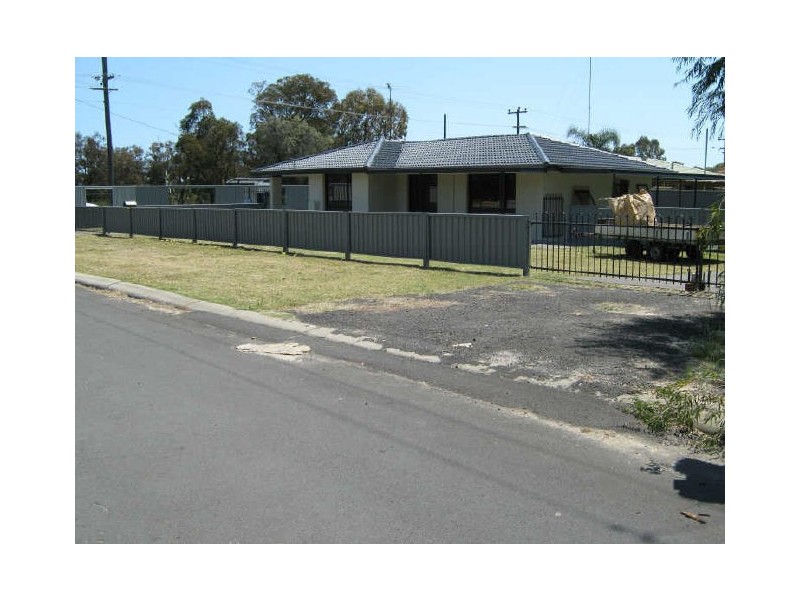 13 Lucy Victoria Avenue, Australind WA 6233