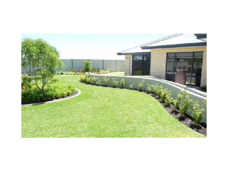 12 Lunar Avenue, Australind WA 6233