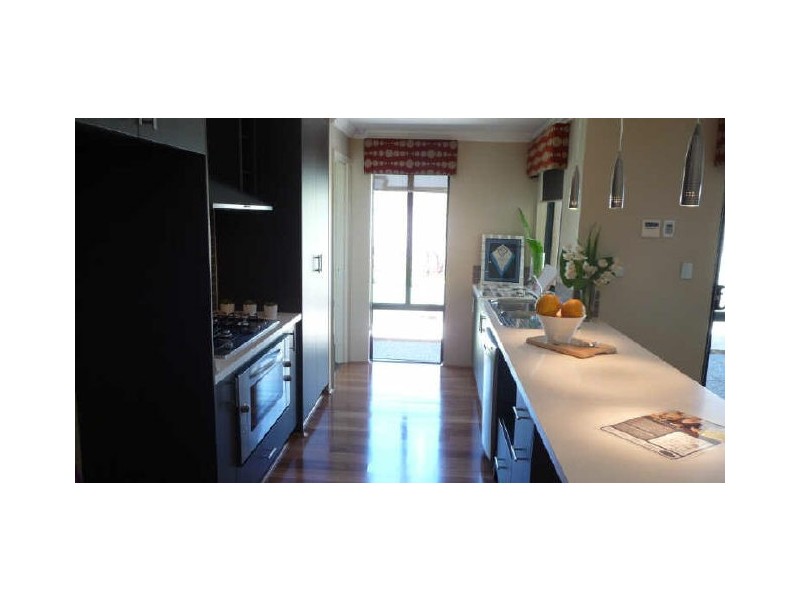 12 Lunar Avenue, Australind WA 6233