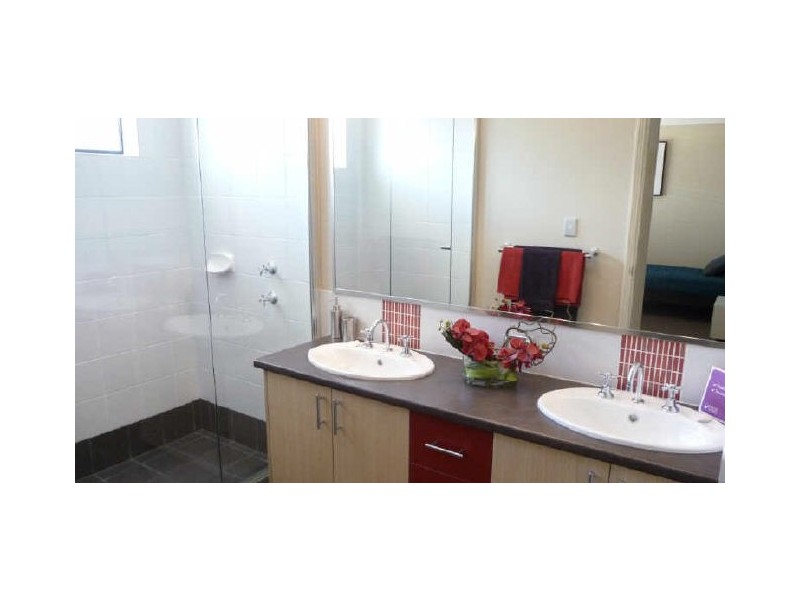 12 Lunar Avenue, Australind WA 6233