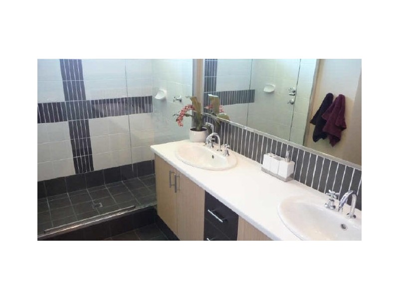 12 Lunar Avenue, Australind WA 6233