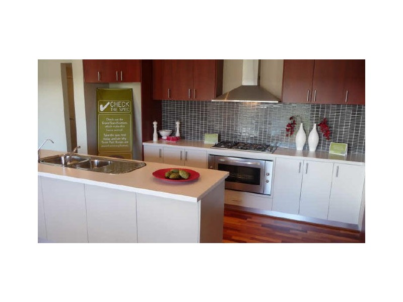 7 Koonak Street, Dalyellup WA 6230