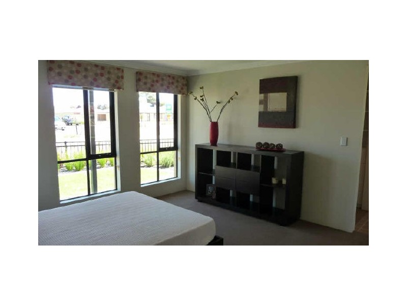 7 Koonak Street, Dalyellup WA 6230