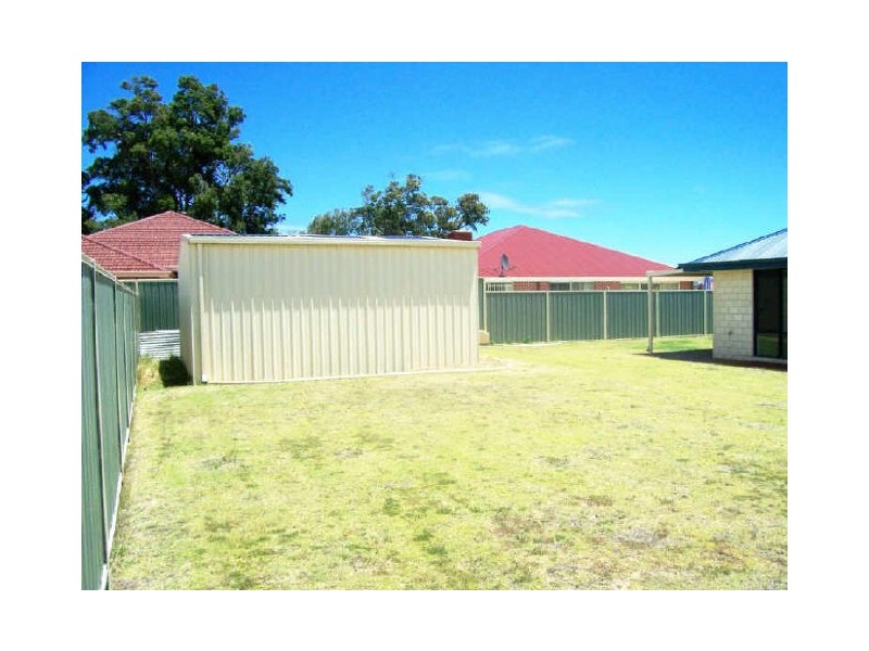 5 Vaughans Way, Australind WA 6233