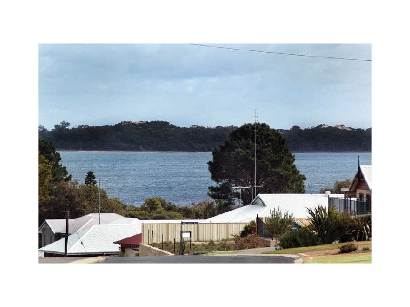 40 Barnes Avenue, Australind WA 6233