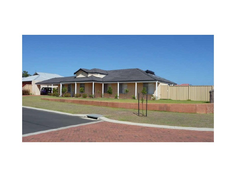 2 Howitt Way, Dalyellup WA 6230