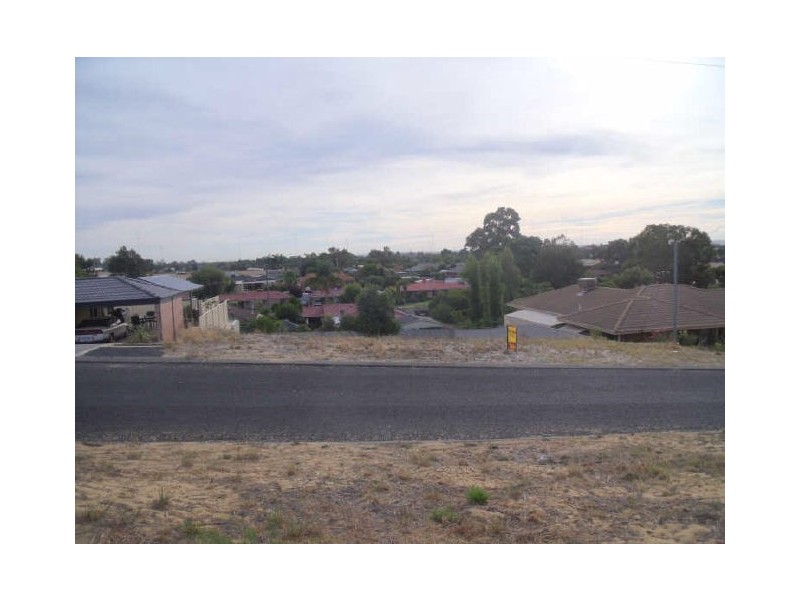 8 Leedshill Way, Australind WA 6233