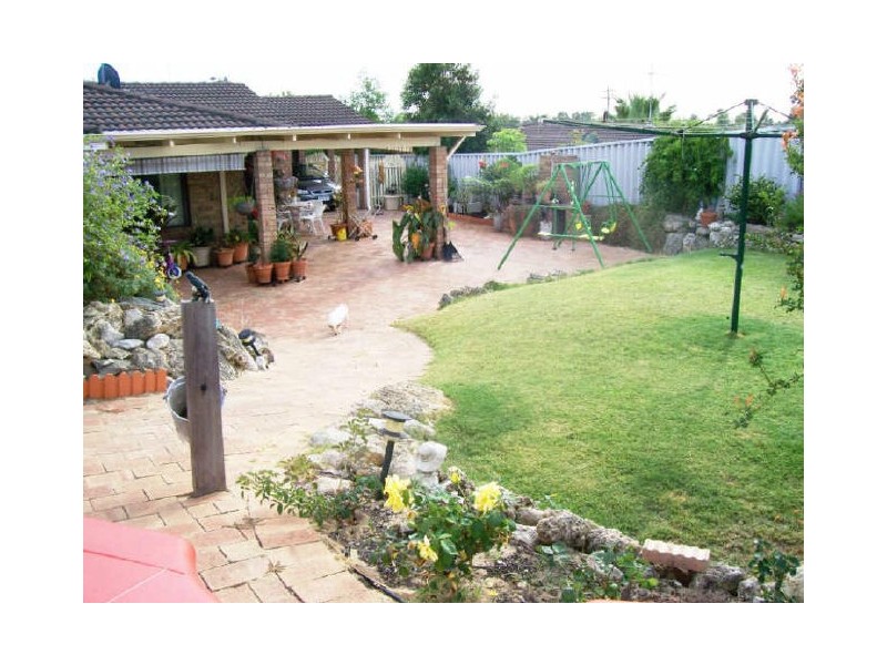 3 Edwards Place, Eaton WA 6232