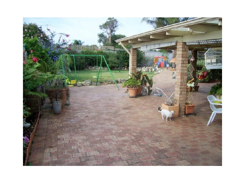 3 Edwards Place, Eaton WA 6232