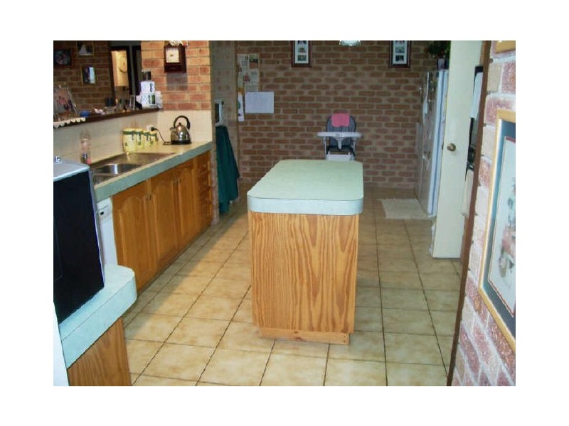 3 Edwards Place, Eaton WA 6232