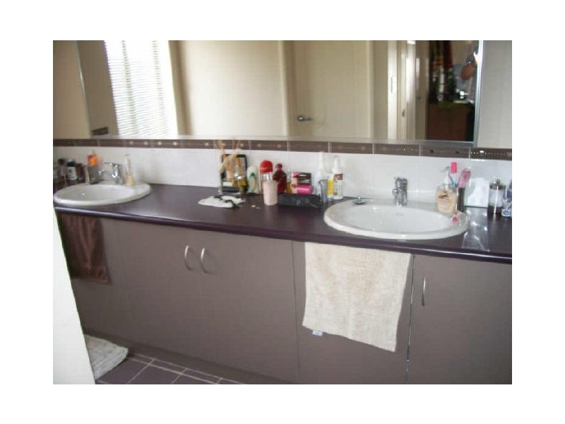 Unit 3/10a Bythorne Place, East Bunbury WA 6230