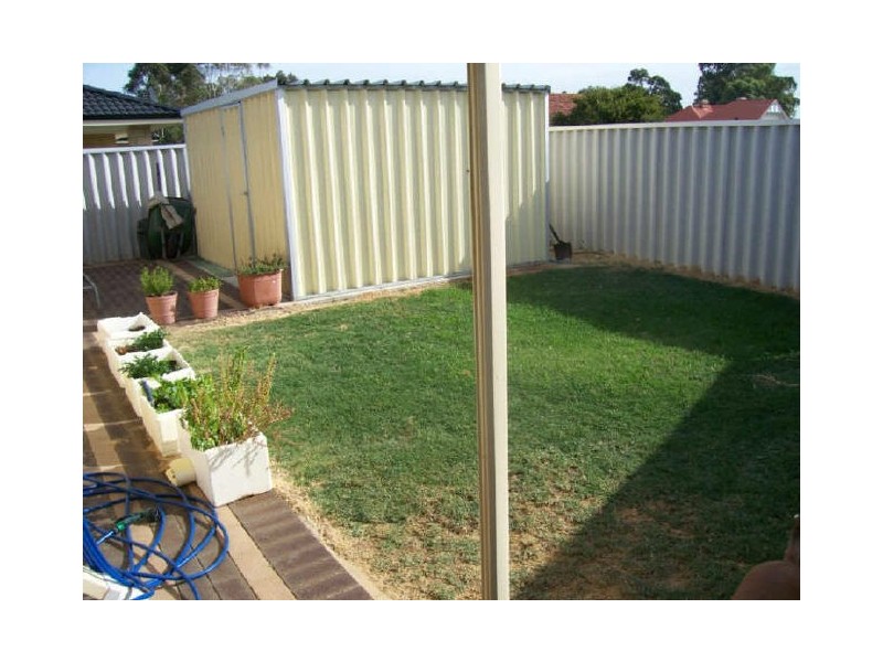 Unit 3/10a Bythorne Place, East Bunbury WA 6230