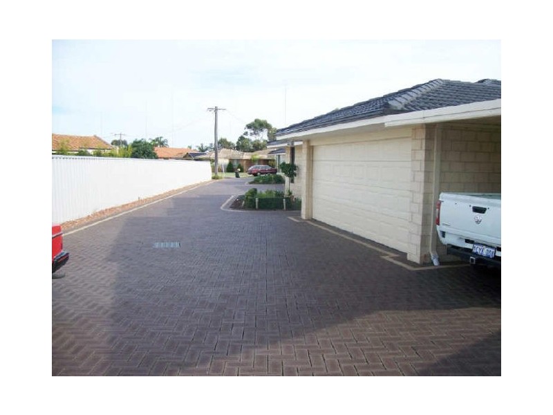 Unit 3/10a Bythorne Place, East Bunbury WA 6230