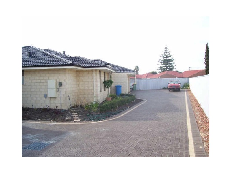 Unit 3/10a Bythorne Place, East Bunbury WA 6230