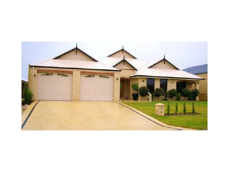 18 Sapphire Road, Dalyellup WA 6230