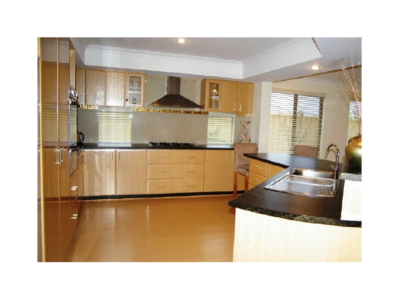 18 Sapphire Road, Dalyellup WA 6230