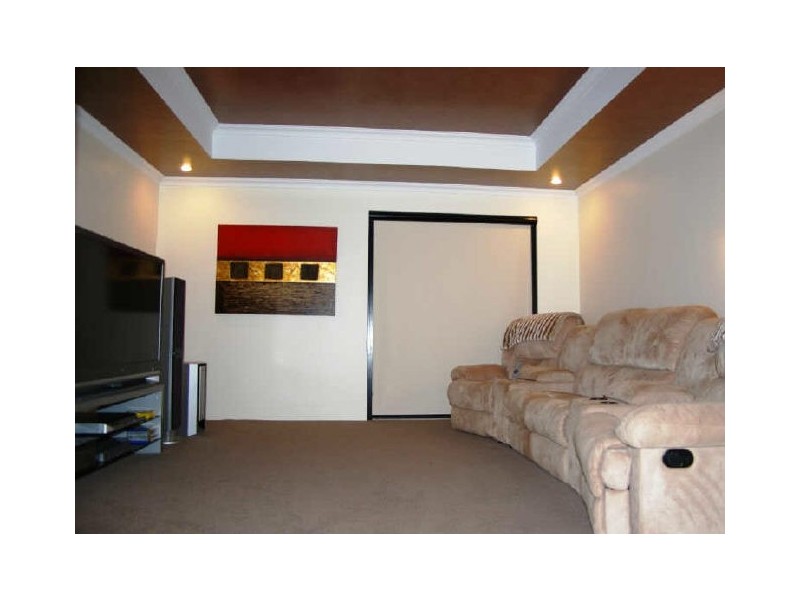 18 Sapphire Road, Dalyellup WA 6230