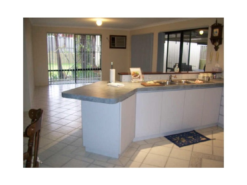 12 Somerville, College Grove WA 6230