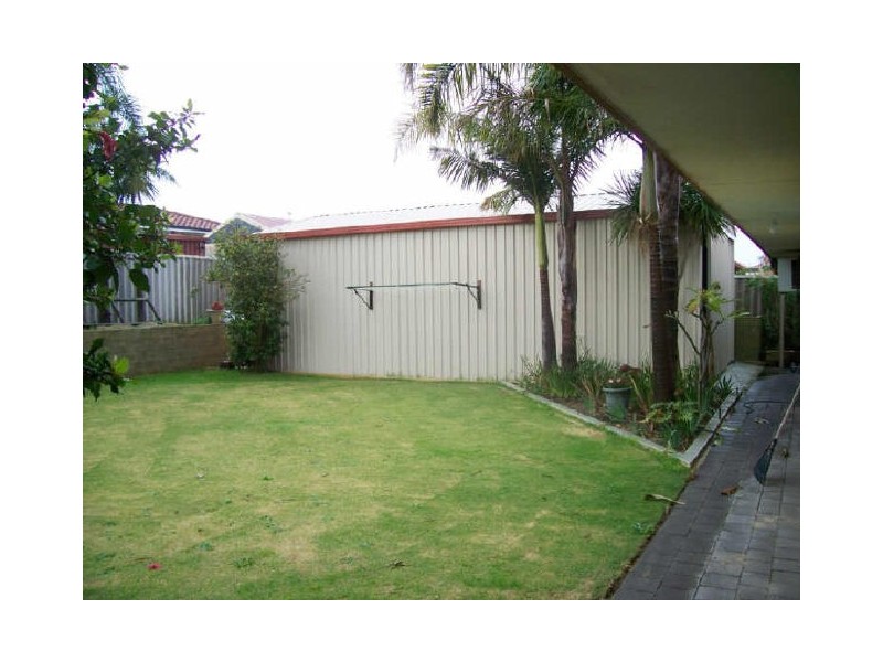 12 Somerville, College Grove WA 6230