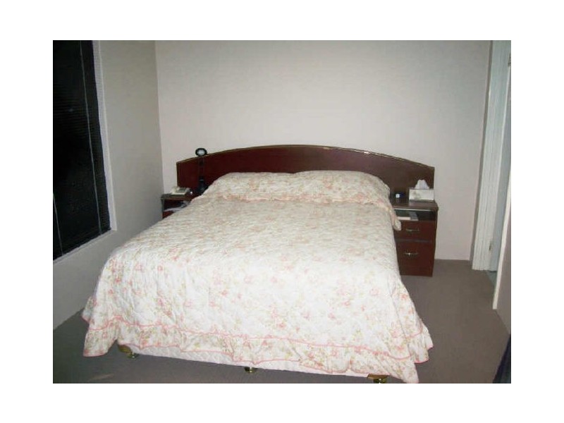 12 Somerville, College Grove WA 6230