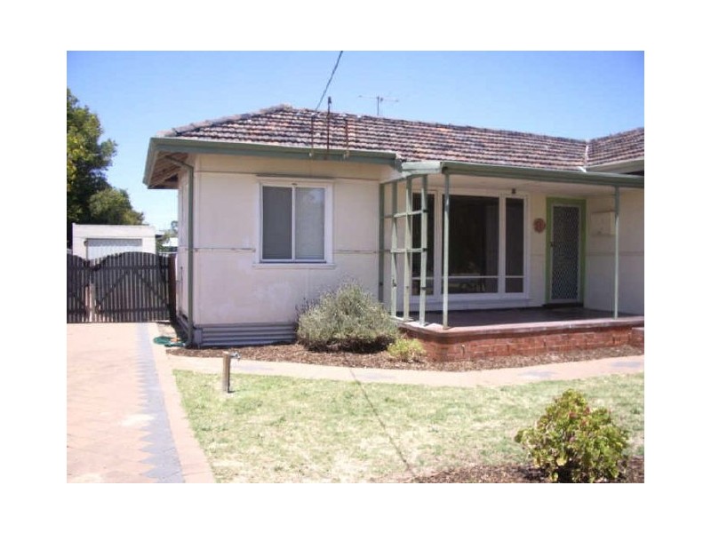 81 Wisbey Street, Carey Park WA 6230