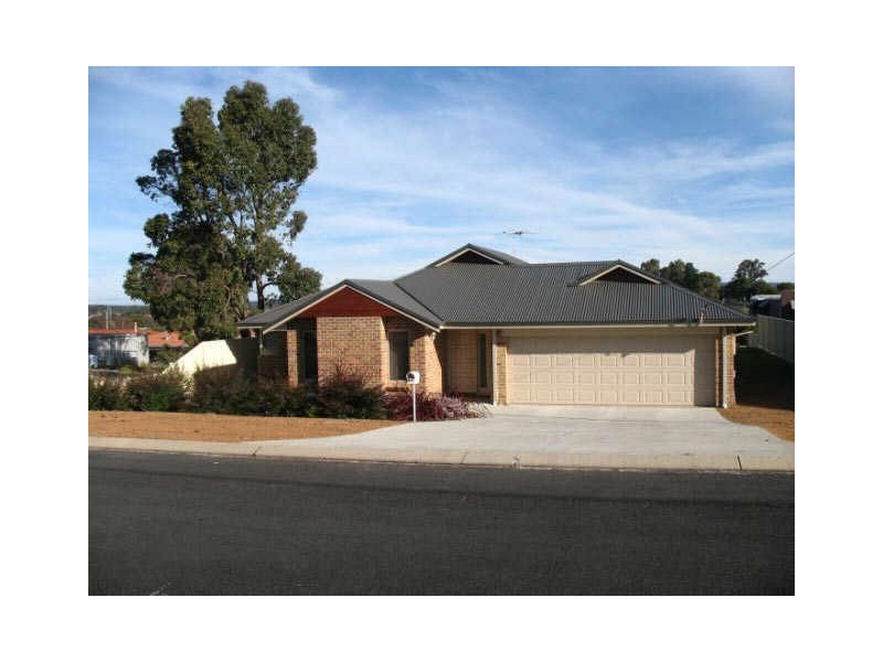 12 Coverley Drive, Collie WA 6225