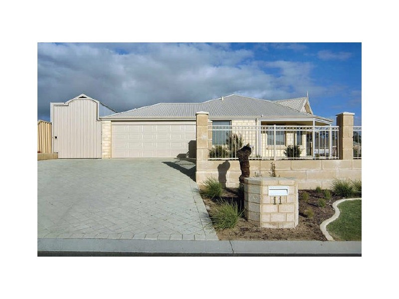 11 Sapphire Road, Dalyellup WA 6230