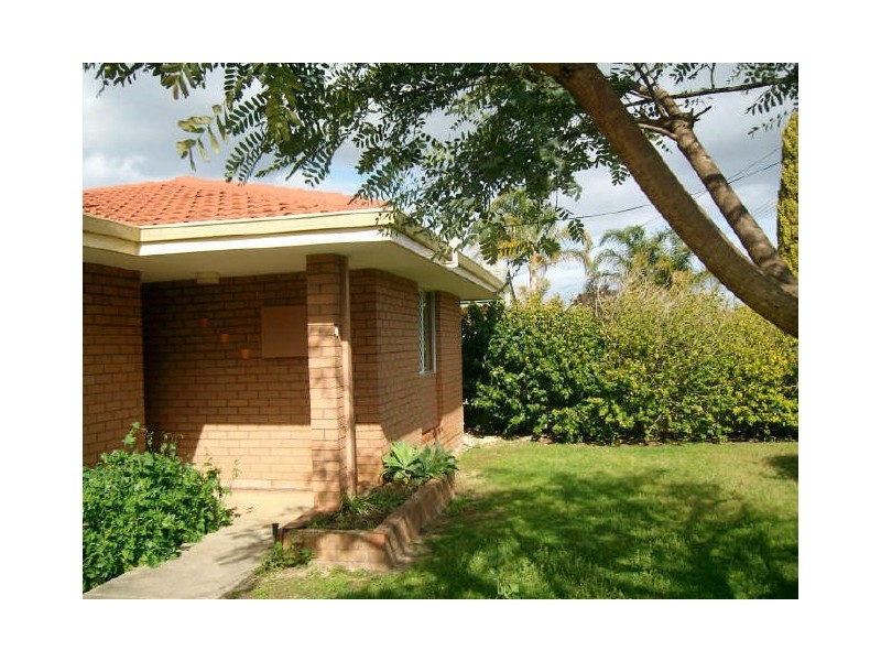 4 Brooksy Place, Burekup WA 6227