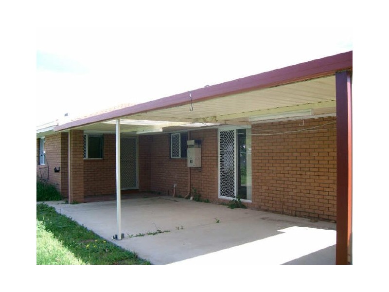 4 Brooksy Place, Burekup WA 6227