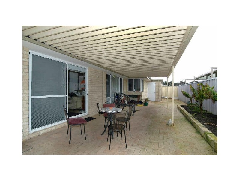 11 Jasmine Way, Glen Iris WA 6230