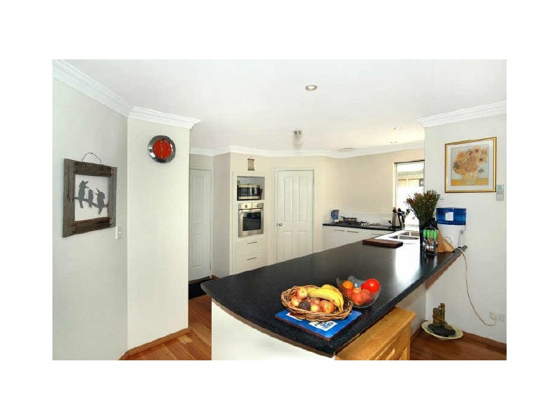 11 Jasmine Way, Glen Iris WA 6230