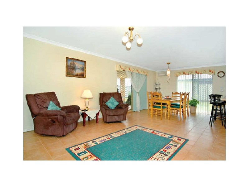 6 Jadeite Street, Australind WA 6233