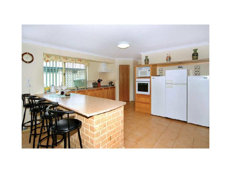 6 Jadeite Street, Australind WA 6233