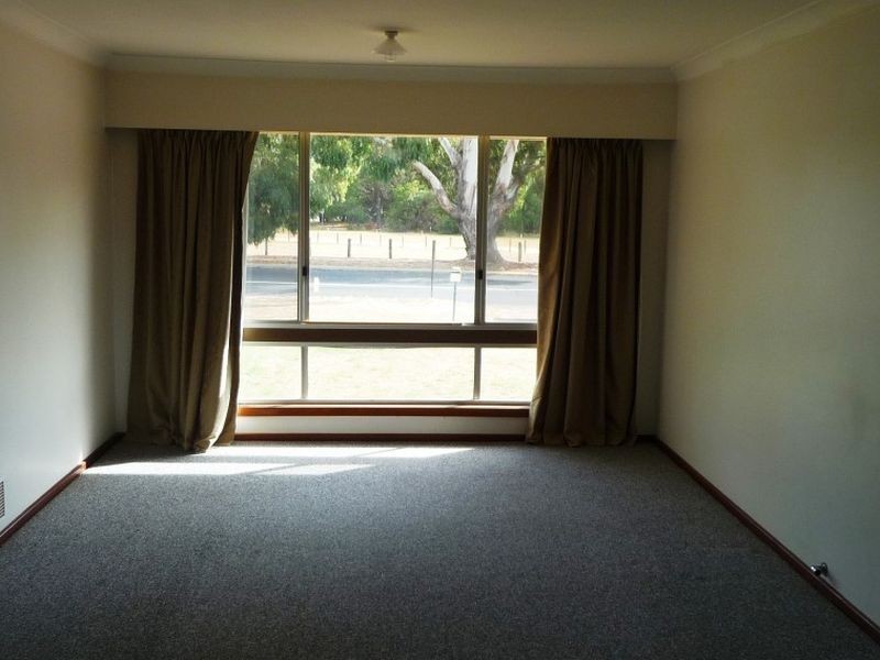 25 Lucy Victoria Avenue, Australind WA 6233