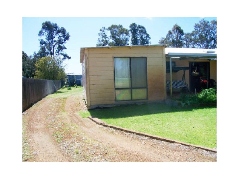 6 Edwards Road, Capel WA 6271