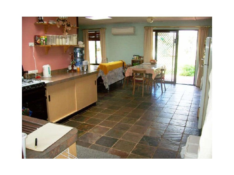 6 Edwards Road, Capel WA 6271