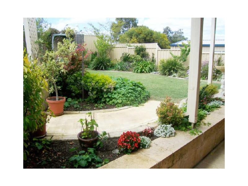 2 Abbeygate Street, Australind WA 6233