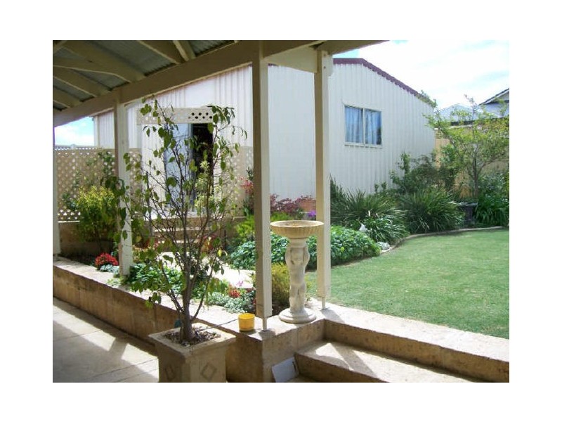 2 Abbeygate Street, Australind WA 6233